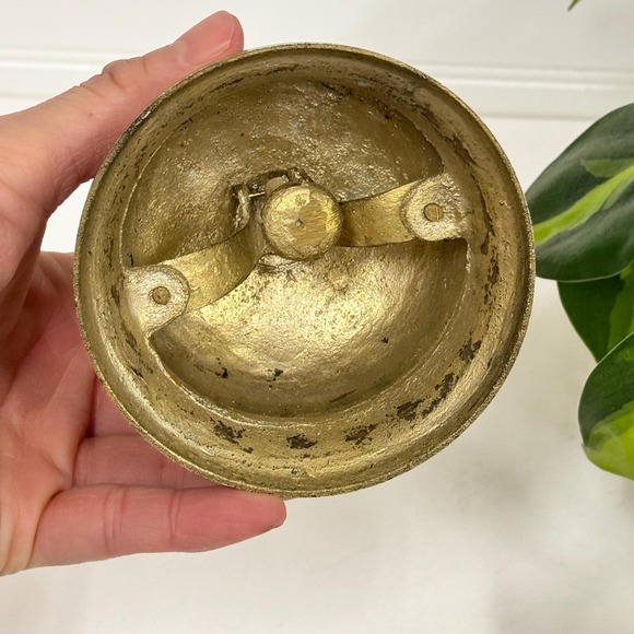 Vintage Brass Store Bell: Decorative Countertop Concierge Bell - Picture 4 of 6